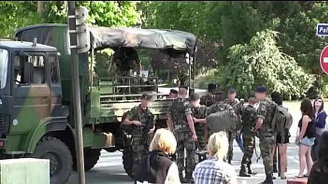 Eiffel Tower group encounter