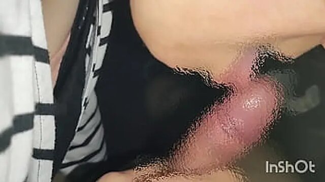 Amateur Japanese babe gives sloppy BJ and handjob