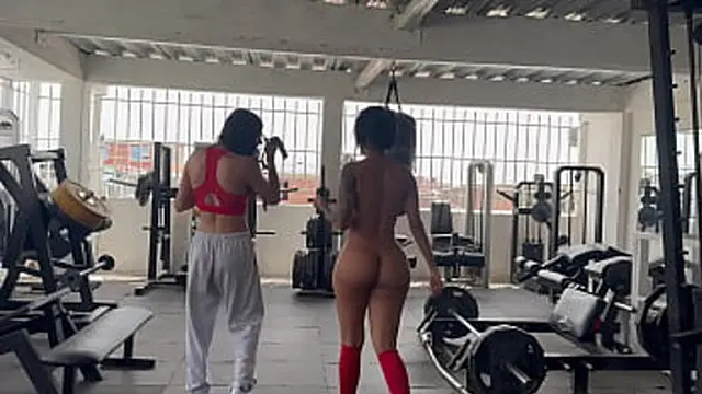 Hot workout session with a trans girl in full view - May Hernandez