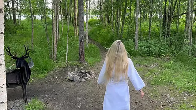 Wild outdoor encounter with a fiery blonde in fishnet