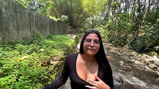 Sucking Stranger's Cock🌭 in Public Park: A Dirty Encounter