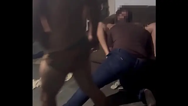 Barba invites three lovers for Belinha!