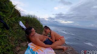 I fucked a hot blonde I met on the beach
