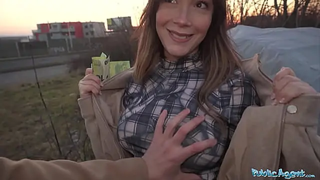 Street Strumpet - Busty Latina Serves Cash in Open Public