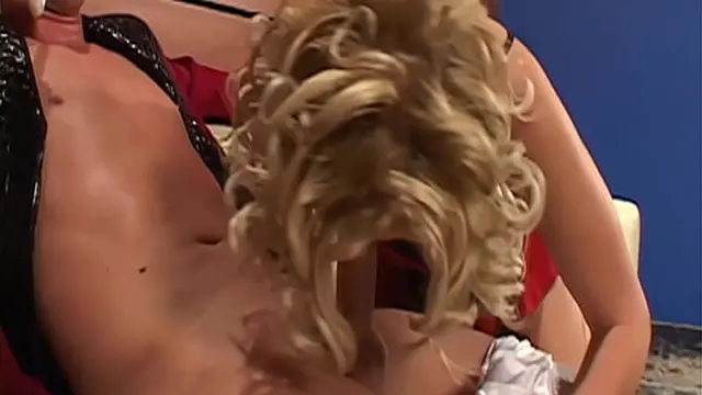 Beautiful MILF Hannah Harper craves deep penetration in three perfect holes for intense pleasure