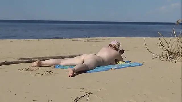 Fucked a stranger on the beach