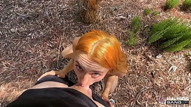 Real Teen Gracey Snow’s Shy-to-Wild Outdoor Banging