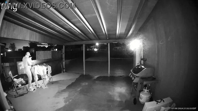 Amateur sluttish wife gives deepthroat blowjob in public