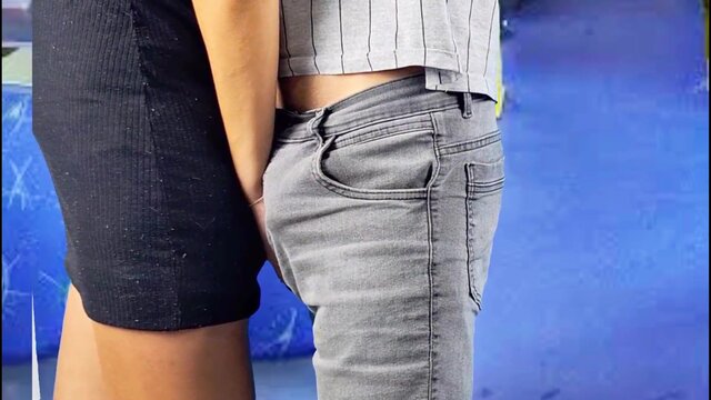 Amateur college student gets penetrated by a stranger in public